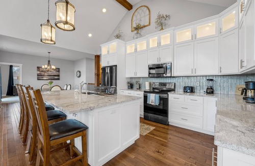 Branson West House | Stunning Lakeview Retreat by RedAwning