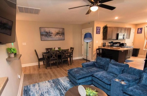 Jacksonville House | Stylish 3BR Stay w/Fast Wi-Fi + Parking