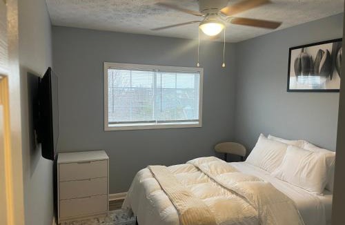 Radcliff Apartment | Stylish 3BR Townhouse