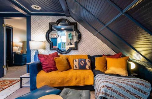 Old Louisville Apartment | Stylish Old Louisville 1 Bedroom Apartment