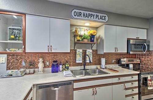 Branson Condo | Stylish Resort Condo: 3 Mi to Downtown Branson!