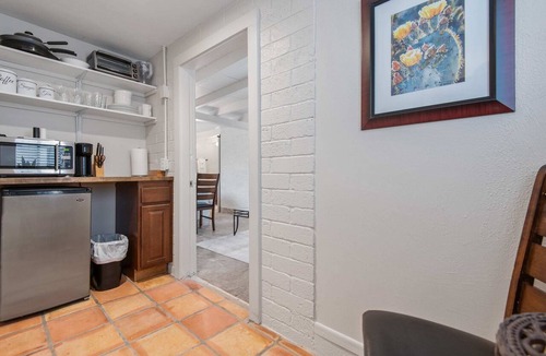 Tanque Verde Apartment | SUMMER SPECIALS, Pool, BBQ Solana #7