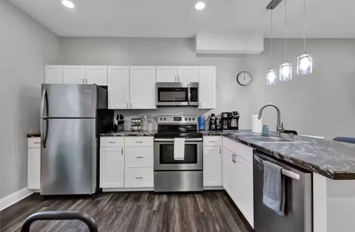 St. Joseph Apartment | Sun Valley Flats | No Steps