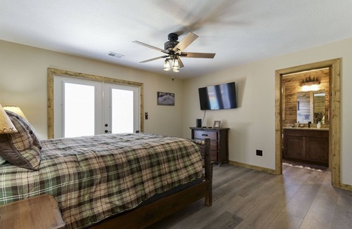Branson Cedars Cabin | Sunny Loft Lodge | 5 Bed, 5 Bath