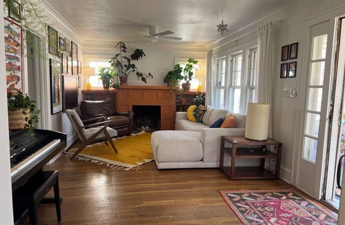 South Kansas City House | Sunny, safe, walkable house with King bed and AC