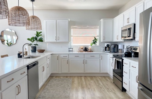 Kimberling City House | Sunnyside Haven- 7BR- Sleeps 22! Close to Silver Dollar City & Dogwood Canyon!