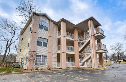 Branson Apartment | Sunroom, Fireplace Lakefront Branson Condo