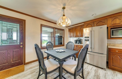 Buechel House | Sunroom & Spacious Yard: Home Near Louisville!