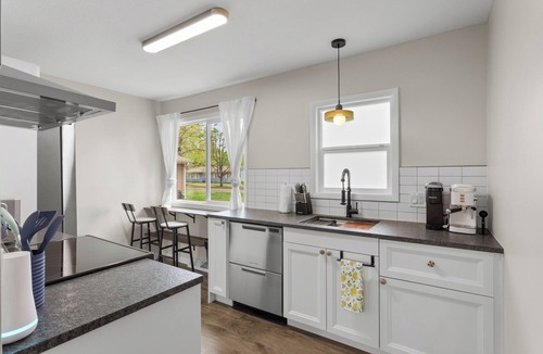 Sunset Hills House | Sunshine on 7th: Pet Friendly, 2-bedroom house, walking distance to KU!