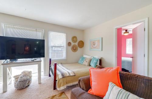 Hampstead House | Surf City Coastal Escape w/Fire Pit