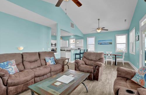 Surf City House | Surf City Paradise- 4BR- Golf Cart, Grill & Games