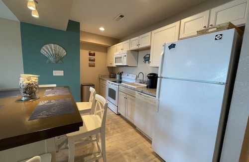 Hatteras Condo | Sw 3 Finns Up 1 Bedroom Condo by RedAwning