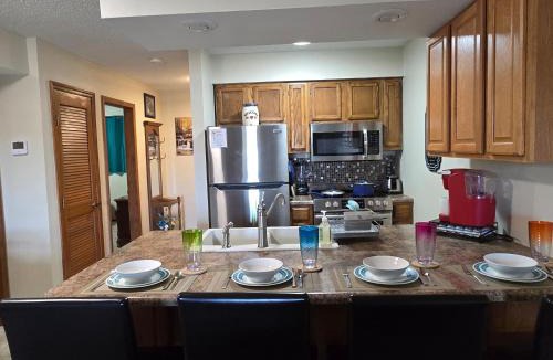 Notch Estates Apartment | Swan's Woodland Getaway Condo