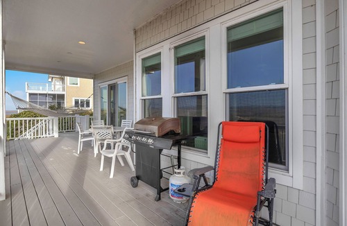 Shell Island House | Sweet Shirl. A Spacious Sound Front Home with Private Pool!