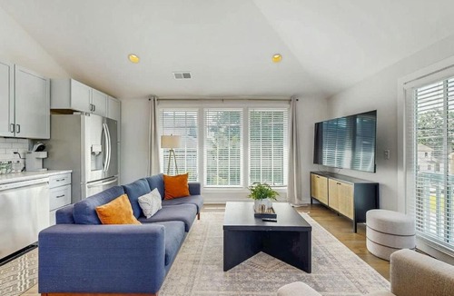 Belmont - Hillsboro Apartment | Sweetbrier Serenity