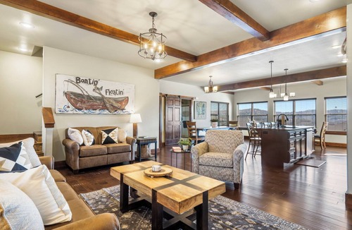 Indian Point House | TableRock Boat slip Included! HotTub, OutdoorPools