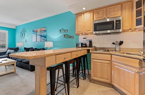 Hatteras Apartment | Tank Tops & Flip Flops 112 at the Villas of Hatteras Landing 1 Bedroom Near-Beach Condos with Pool Access!