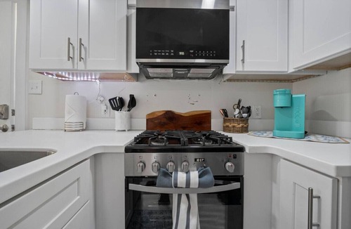 Morehead City House | Teaches Hideaway| Golf Cart~Downtown Beaufort~2BR