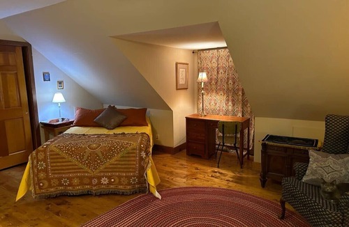 Franklin Cabin | Terrapin Station Suite with kitchenette TS1