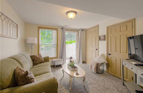 Liberty House | The American Carriage House