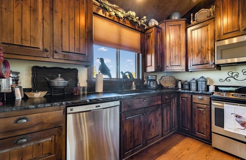 Mobeetie House | The Barn at Quail Creek Ranch - 2 Bedroom Peaceful Ranch Retreat