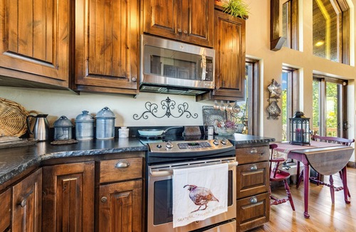 Mobeetie House | The Barn at Quail Creek Ranch - 2 Bedroom Peaceful Ranch Retreat