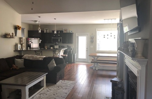 Hubert House | The Beagle Cottage - 4 BR Built 2016