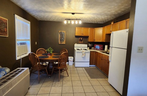 Ashley Oaks House | The Big Red Barn Unit #1-Direct trail access within 150 yards to G-23