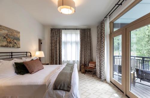 Taos Ski Valley Hotel | The Blake Residences