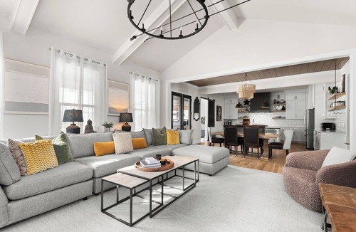 Sylvan Heights House | The Blue Note - Luxe Outdoor Retreat & Pool - Close to Downtown