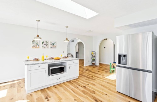 New Albany House | The Carriage Lane Lodge near Downtown Louisville