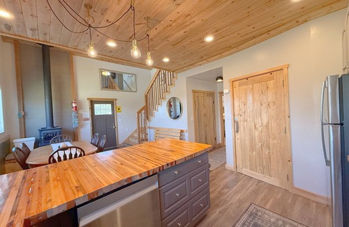 Blanding Cabin | The Cedars Country Cottage