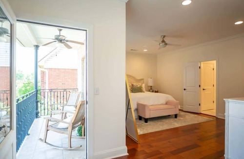 Oxford House | The Charleston by Apex Short Term Stays