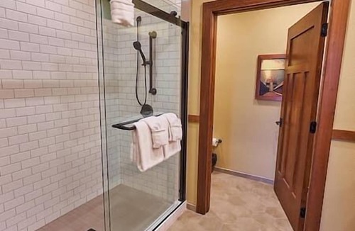 Ridgedale Hotel | THE CLIFFS AT LONG CREEK 2 BEDROOM, RIDGEDALE, MO