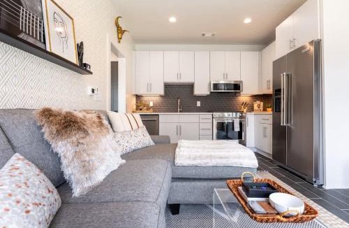Hillsboro Village House | The Commodore by Stay Local Nashville