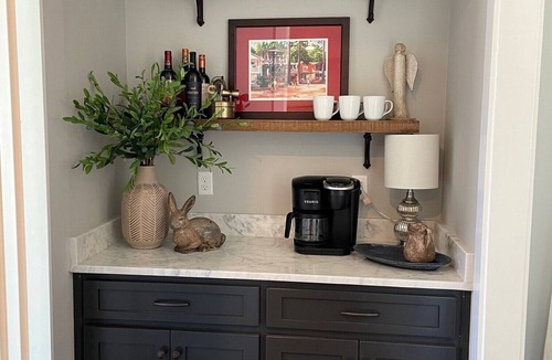 Oxford House | The Cooper-3bd-2 bath. Near Ole Miss & The Square. Pet Friendly.