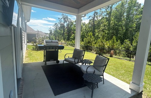 Oxford House | The Cooper-3bd-2 bath. Near Ole Miss & The Square. Pet Friendly.