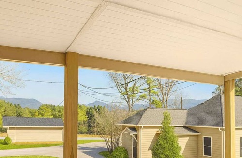 Ducktown Cottage | The Copper Duck Cottage