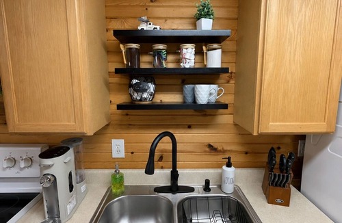 Bush Cabin | The Cozy Corner
