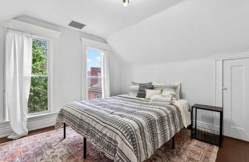 Highlands Apartment | The Crimson Cottage- A Premium Highlands Retreat