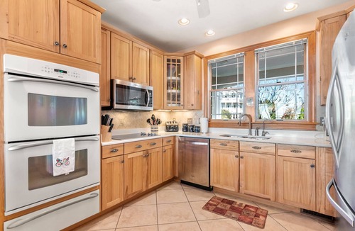 Corolla House | The Edge Of Reality: Private Pool, Spa, Rec Room