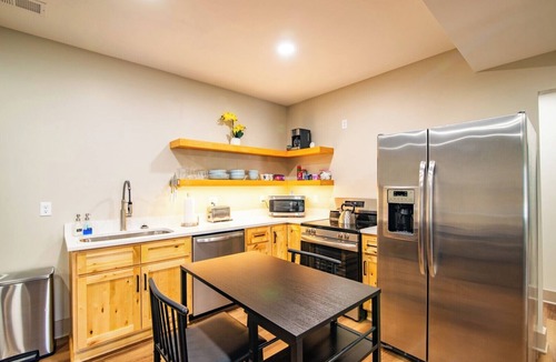 Elizabethtown House | The Elizabethtown Hideaway