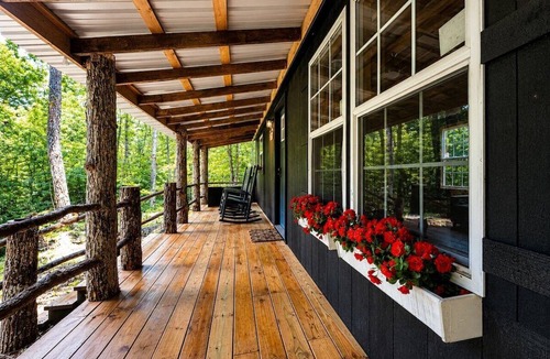 Sparta House | The Enchanted Woodland Retreat