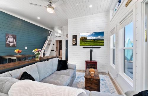 Nancy House | The Family Still - Lake Days Elevated