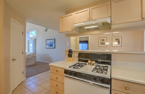 Nor Este House | "The Fontana" 4bedrooms, Hot Tub, Patio Mister,Pets Welcome, 5G Fiber Internet!