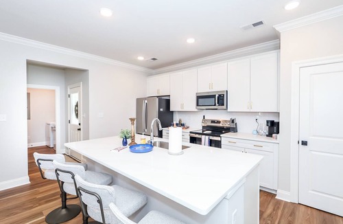 Oxford House | The Grove Getaway at Patterson Place