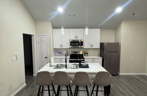 Memphis House | The Guernsey Getaway New Construction 3 Bedroom 2 Bathroom