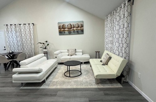 Memphis House | The Guernsey Getaway New Construction 3 Bedroom 2 Bathroom