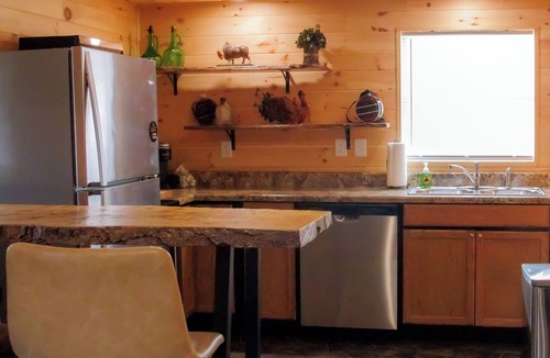 New Tazewell Cabin | The Highlands Cabin ~ Norris Lake Views & Modern Comfort