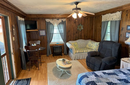 Mountain View Cabin | The Hilltop Cabins - Granny's